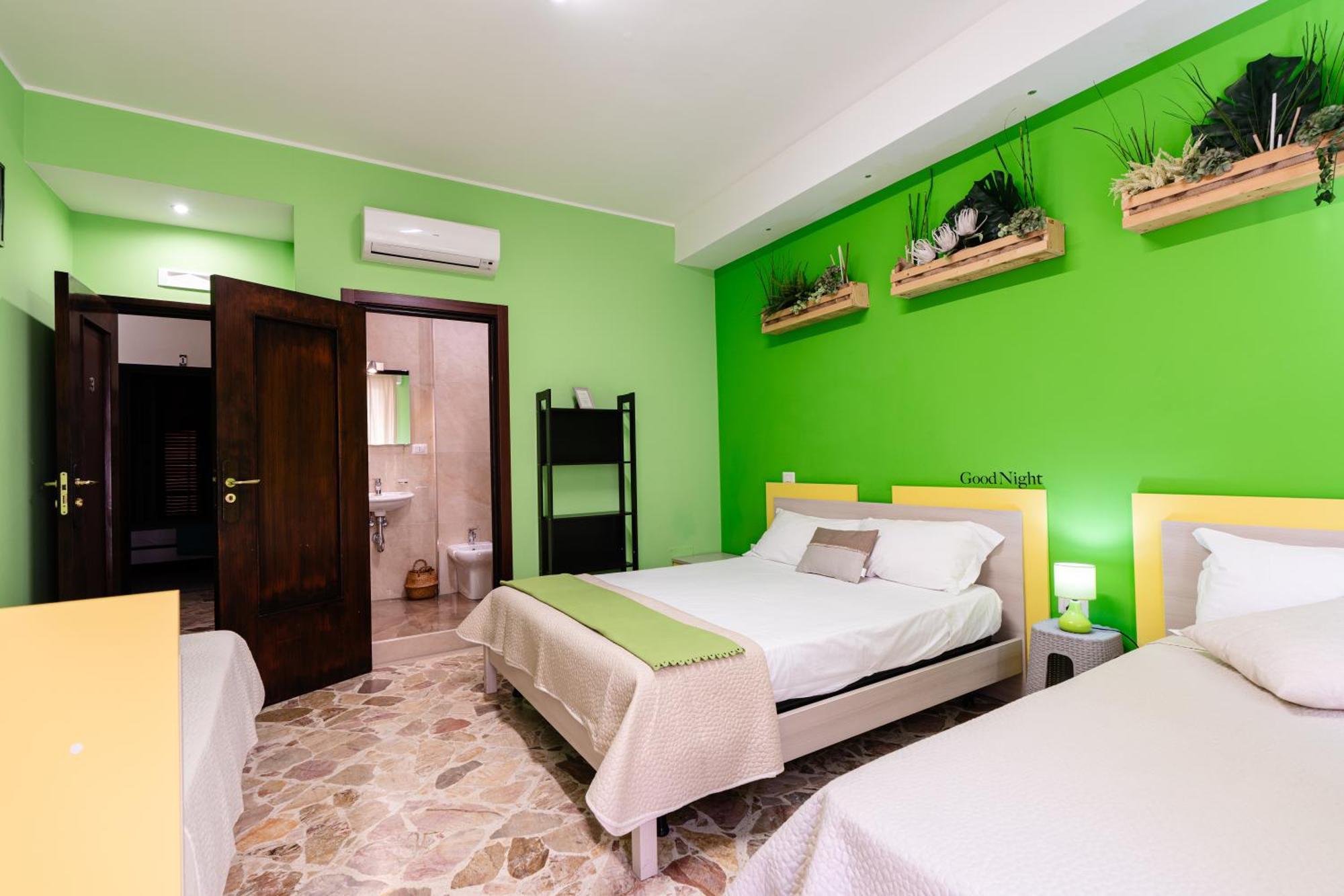 Santa Croce Rooms Barletta Exterior foto